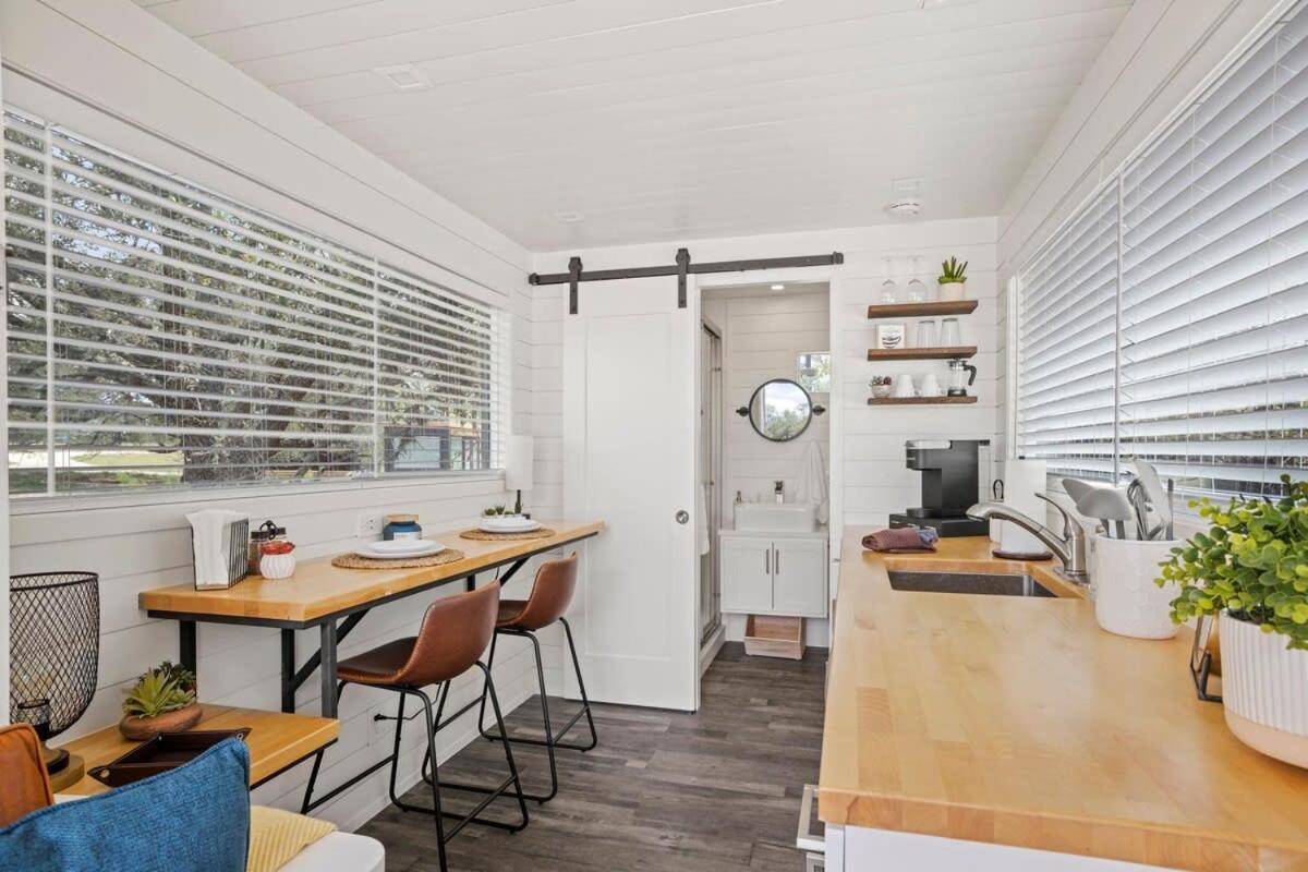 New Oak Grove-Container Retreat Villa Fredericksburg Bagian luar foto